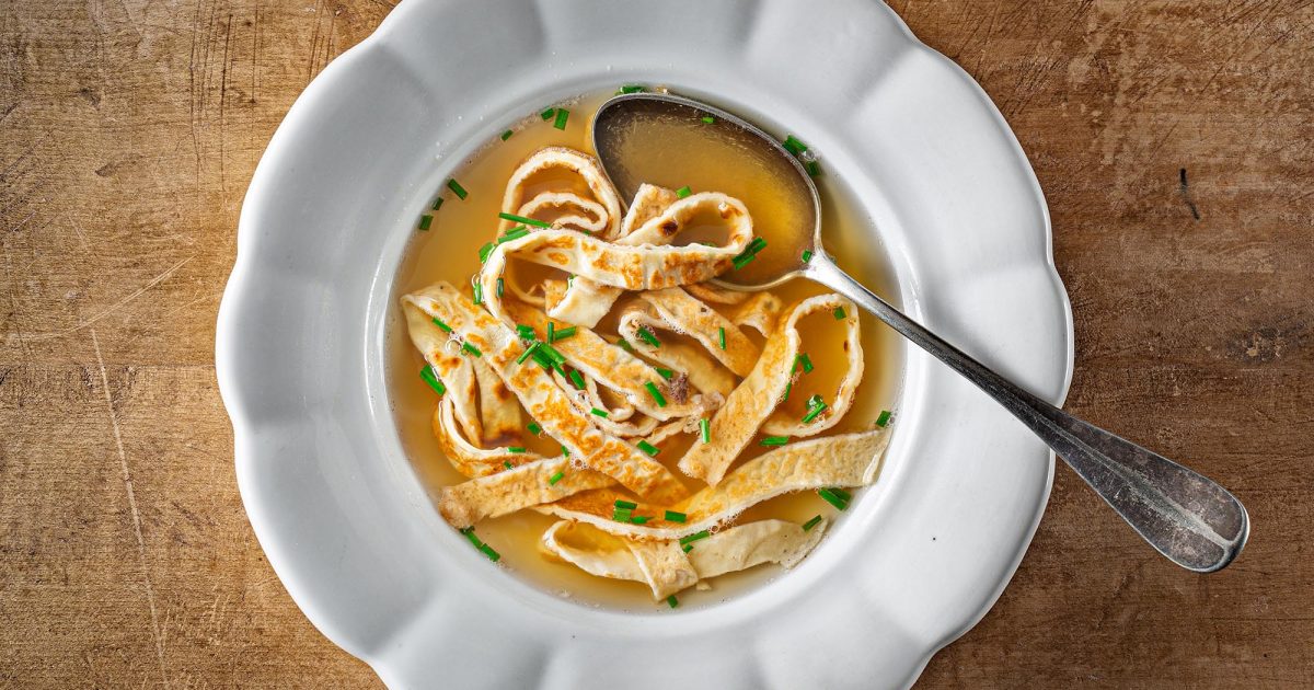 Frittatensuppe – Kochgenossen Frittatensuppe – Kochgenossen