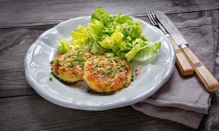 Kaspressknödel aus Kartoffeln